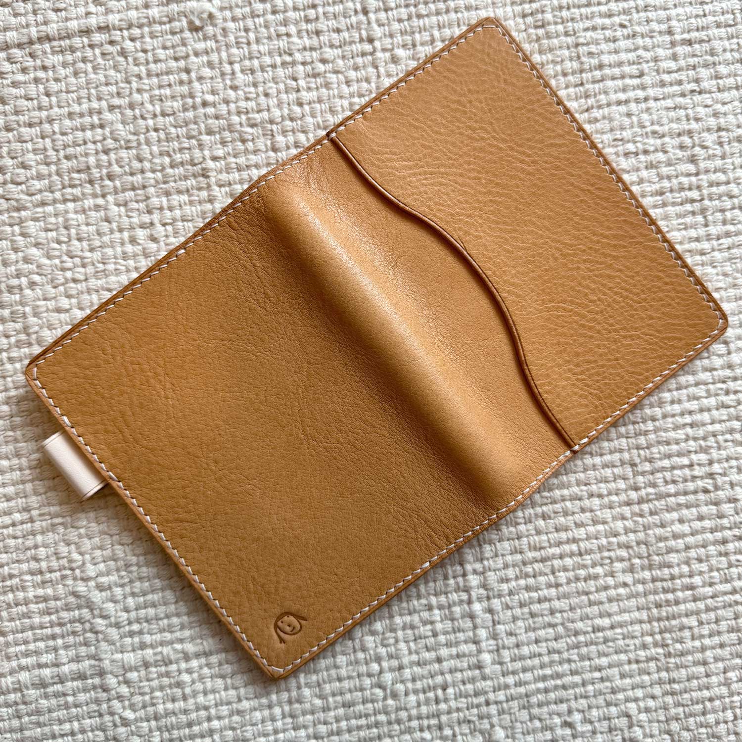 RTS: Pocket 11mm (Pebbled Natural & Natural Sand) with adjustable pen loop