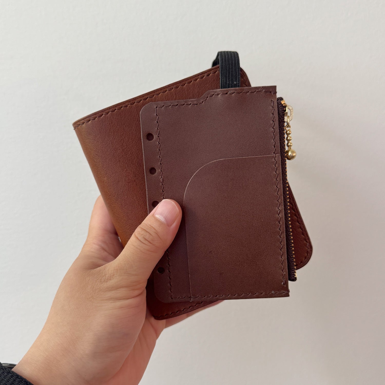 RTS: A8 Mini 5 Zipper Flyleaf with band (Dark Brown)