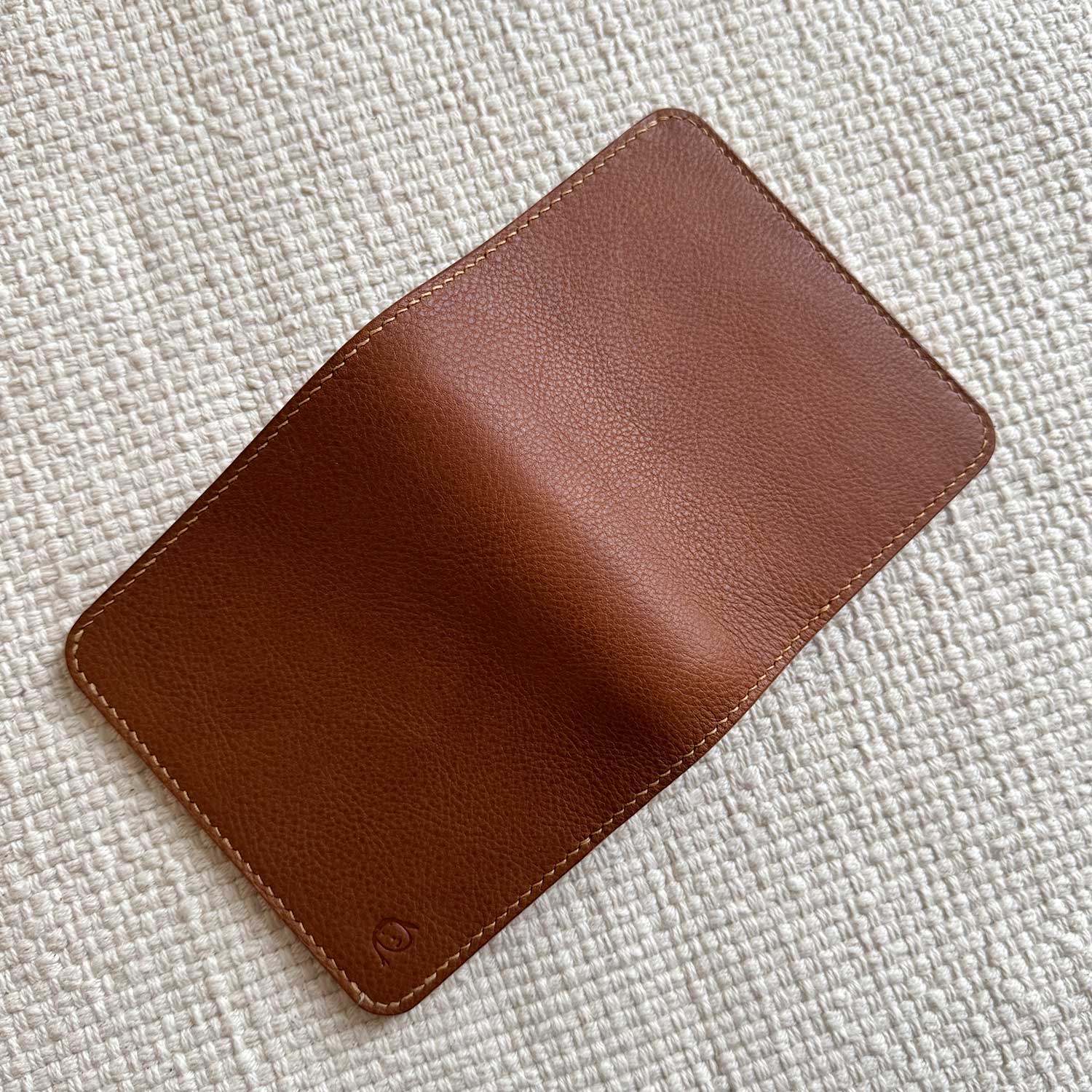 RTS: Mini 5 (20mm) with Back Pocket - Pebbled Cognac & Camel