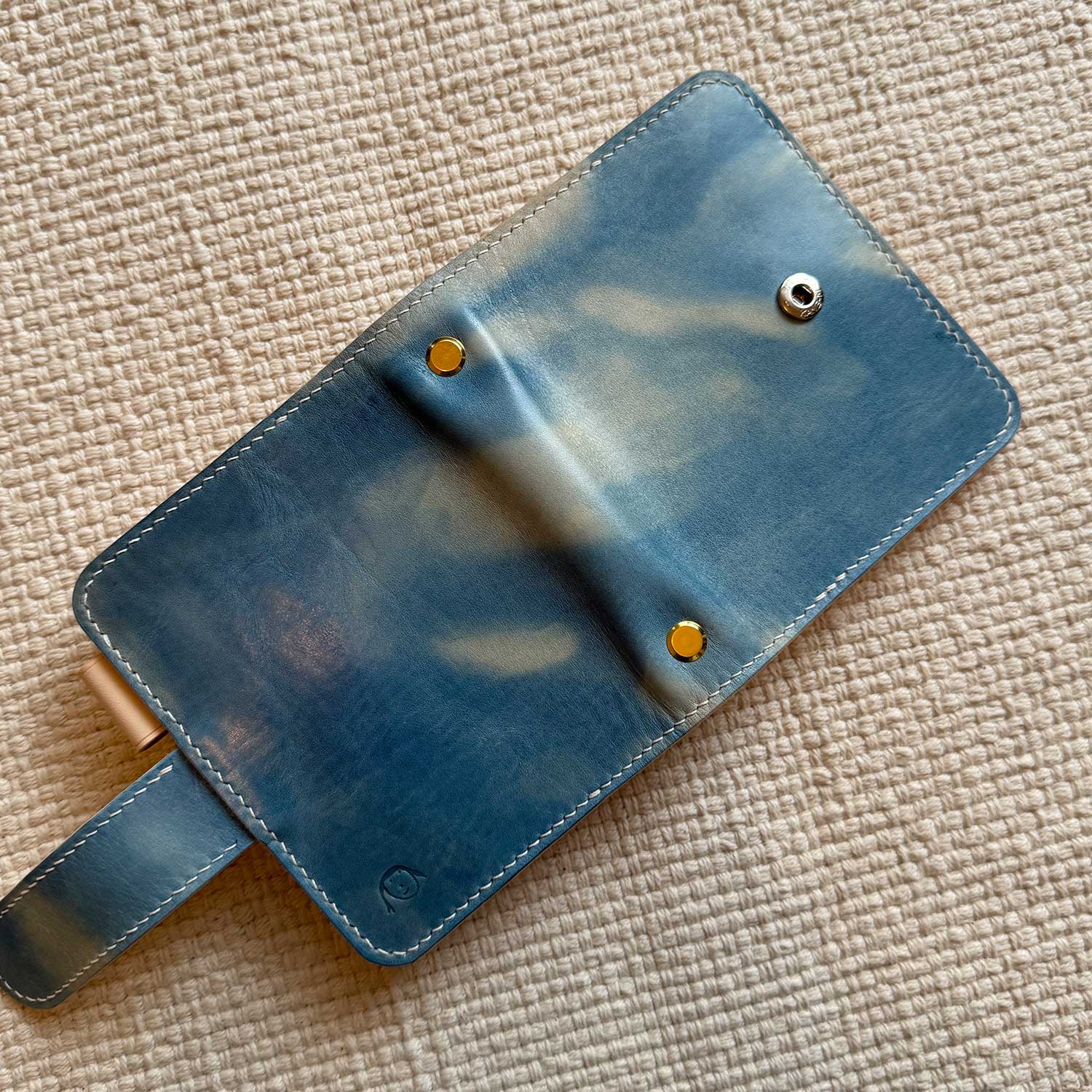 RTS: Mini 5 (20mm) Fluid Sky Blue & Beige with adjustable pen loop