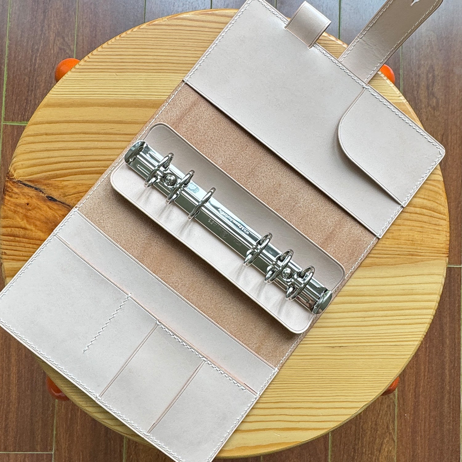 RTS: Personal (25mm) - Pueblo Bone & Natural Sand