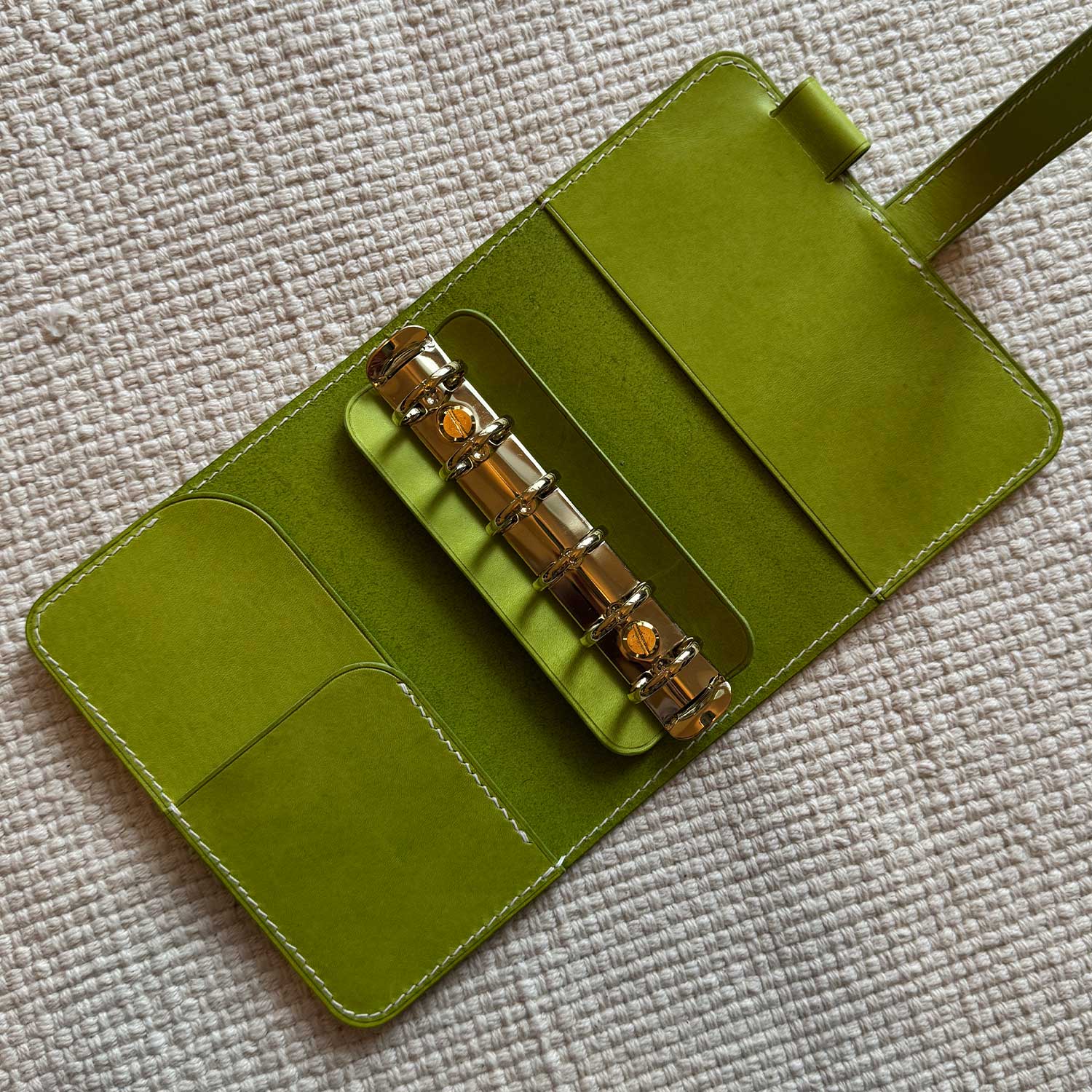 RTS: Pocket 20mm (Clorofilla) with adjustable pen loop