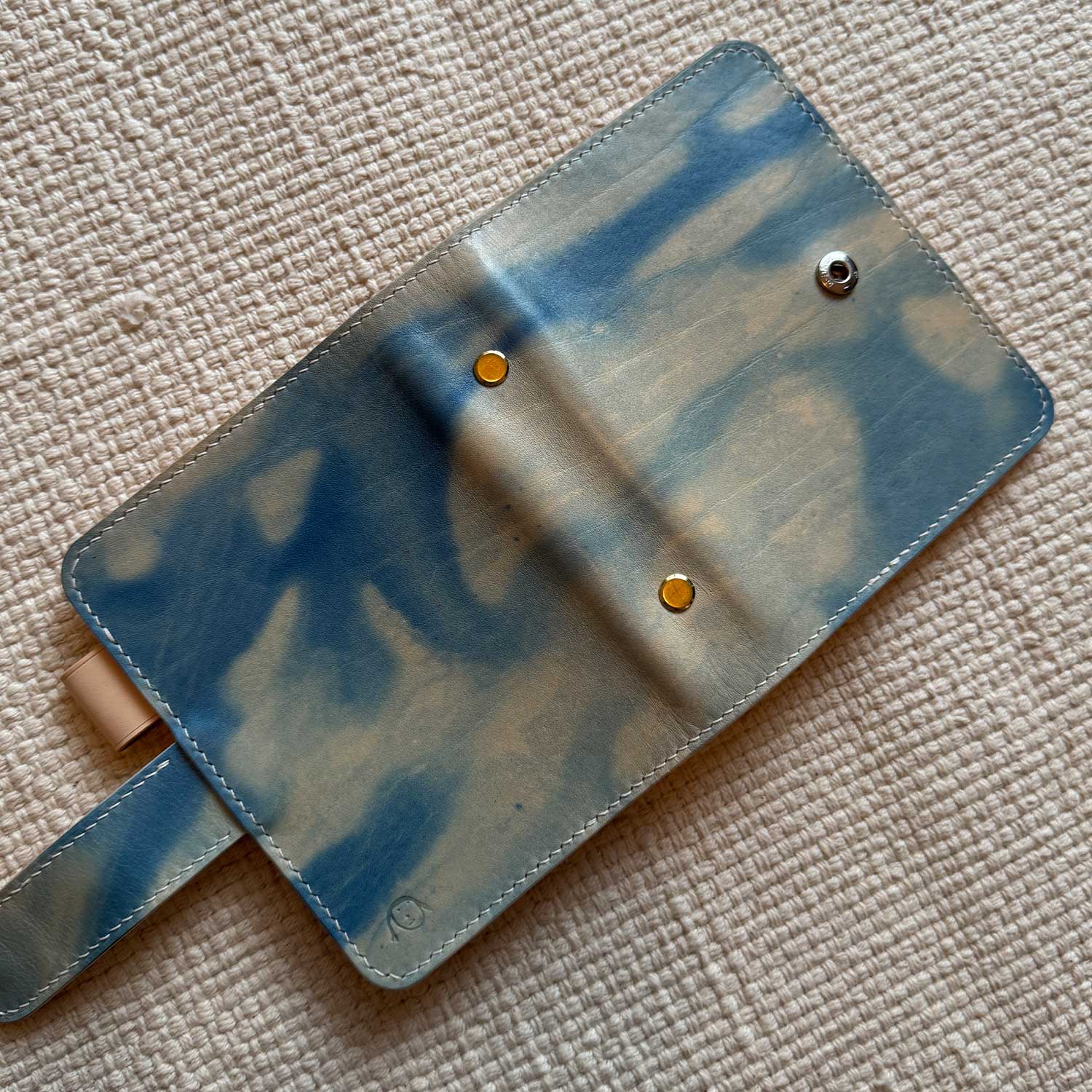 RTS: Pocket 20mm (Fluid Sky Blue & Beige) with adjustable pen loop