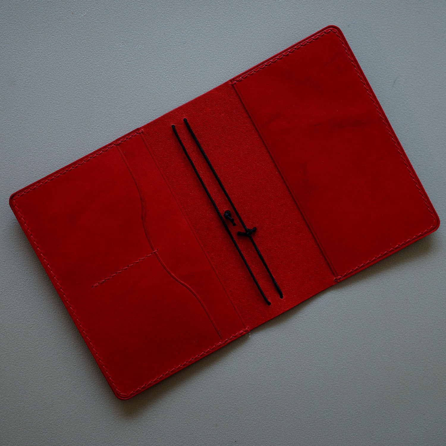 RTS: Traveler's Notebook Cover: Passport (Red)