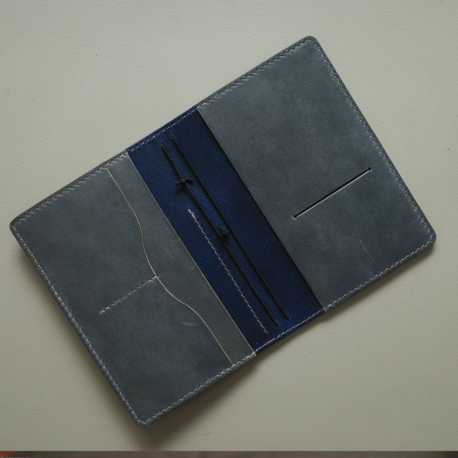 RTS: Traveler's Notebook Cover: Pocket (Marine & Blue Grey)