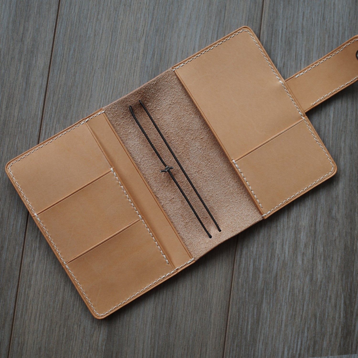 Traveler's Notebook Cover: Passport / Pocket Size V5