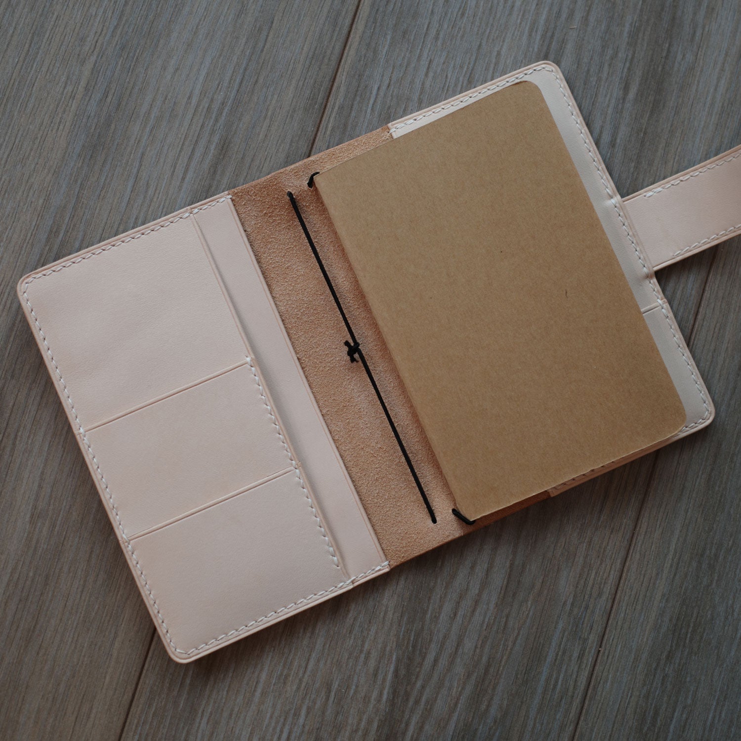 Traveler's Notebook Cover: Passport / Pocket Size V5